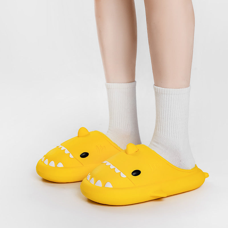 Shark Slippers [Zapatillas de Tiburón]